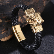 Load image into Gallery viewer, Men's Fashionable Wolf Animal Bracelet
